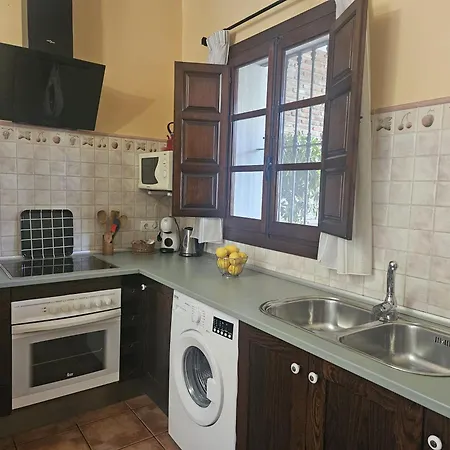 Rural Casitas Cueva Del Gato Бенаохан